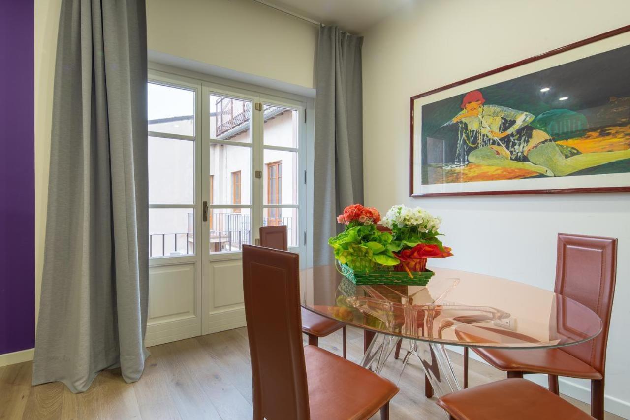 Stunning & Luxurious 1Br Apt 1 Min Walk By Duomo Firenze Eksteriør bilde