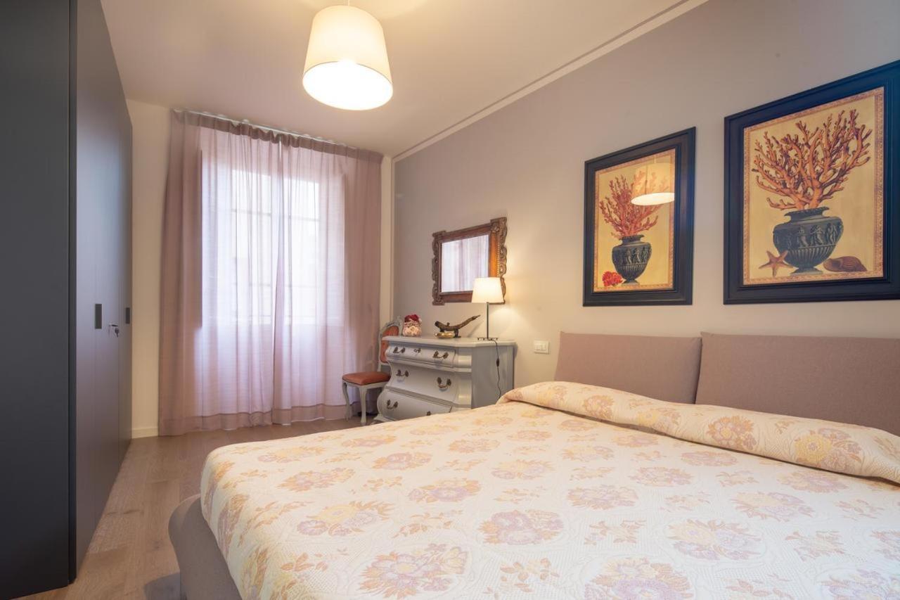 Stunning & Luxurious 1Br Apt 1 Min Walk By Duomo Firenze Eksteriør bilde