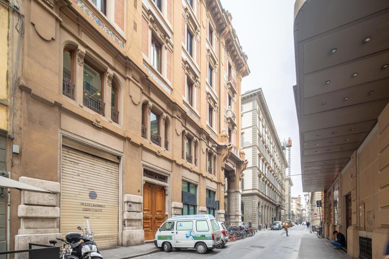 Stunning & Luxurious 1Br Apt 1 Min Walk By Duomo Firenze Eksteriør bilde